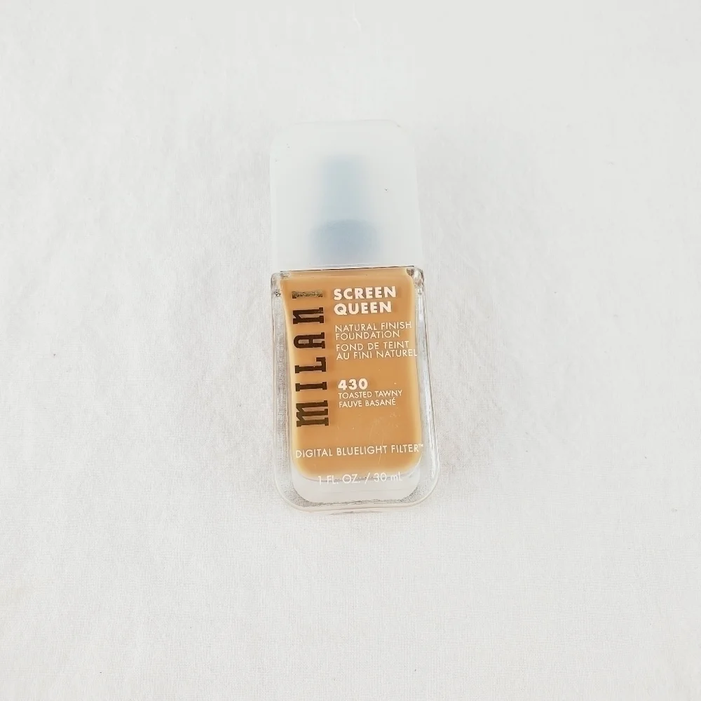 LAST ONE 🔥  Milani screen queen natural finish foundation